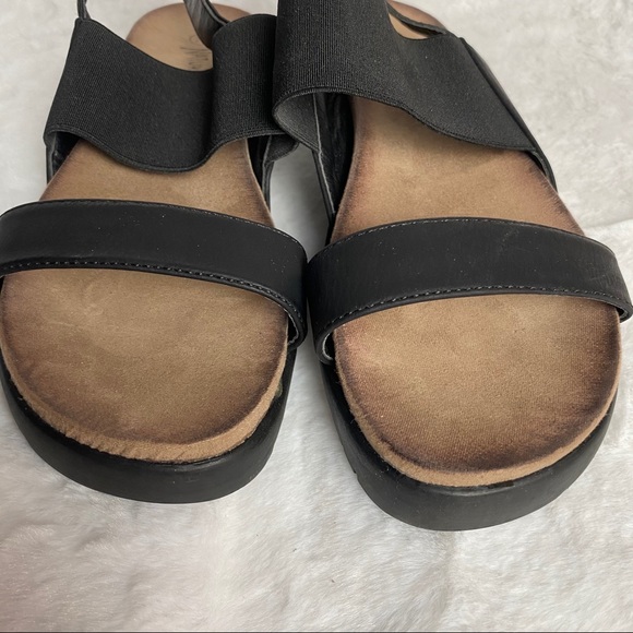 Nature Breeze Brown Black Classic Foot Sandal - Picture 3 of 7